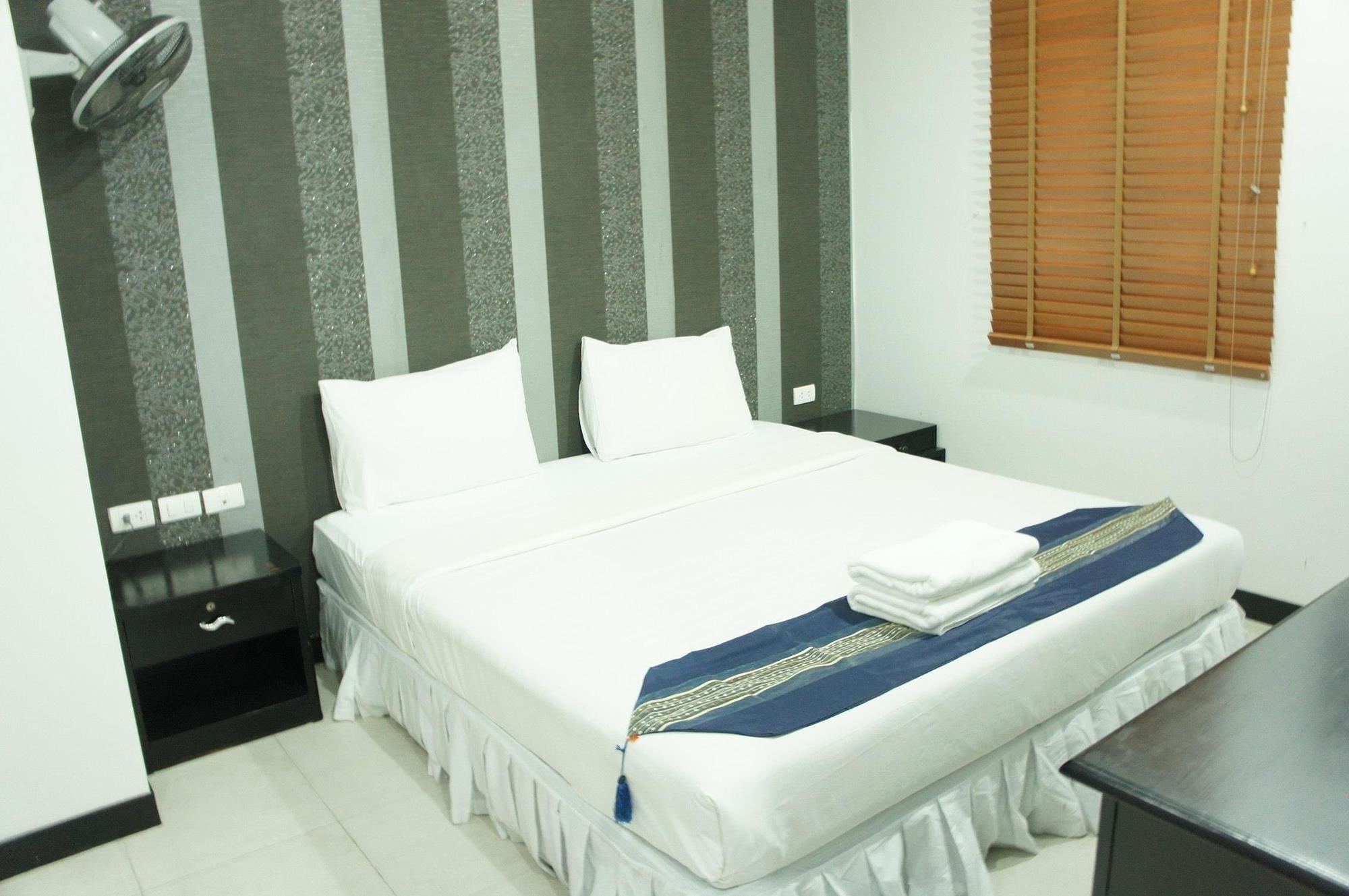 Noble House - 200 Meters Patong Beach Phuket Esterno foto